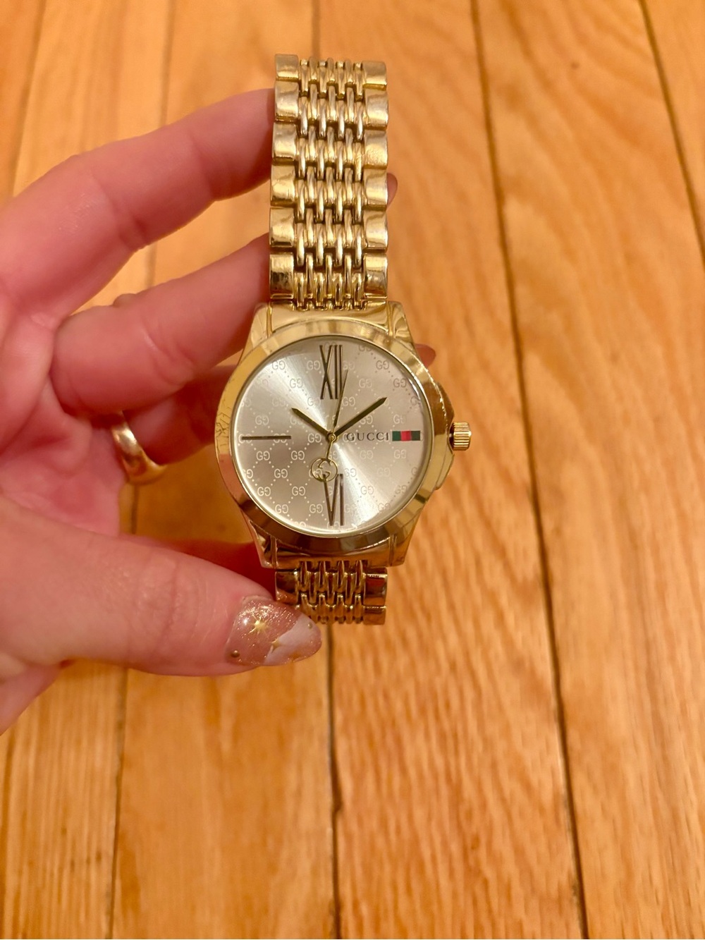 Fashion Women's Gold-Tone Bracelet Watch with Silver Dial